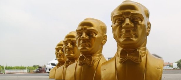 CHPli belediye bedava büst dağıtıyor