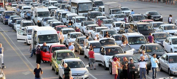 Bayram tatilcileri dönemiyor