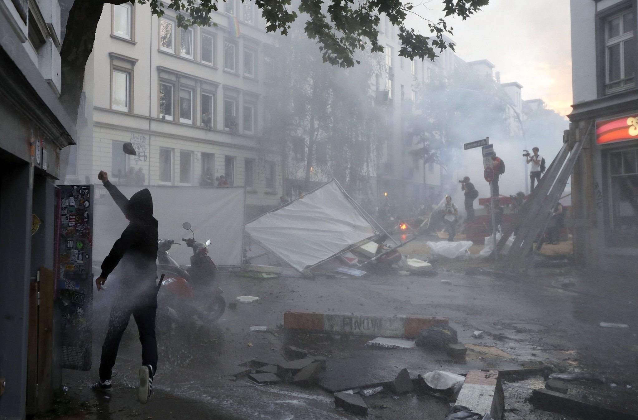 Dünya liderlerinin güvenliğini bile sağlayamadılar