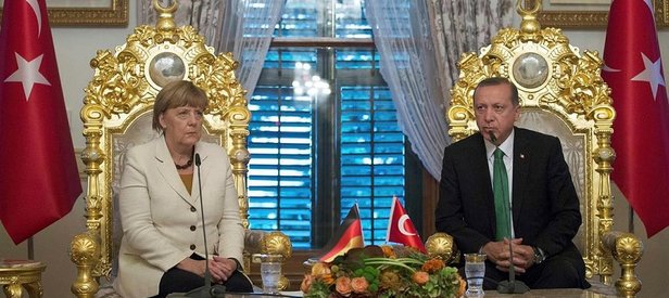 Merkelin seçilmesi Erdoğanın vereceği karara bağlı