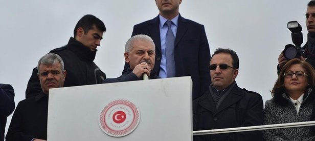 Yıldırım: Kimse yoksa Türkiye var