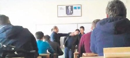 Elektrik hocası çarptı