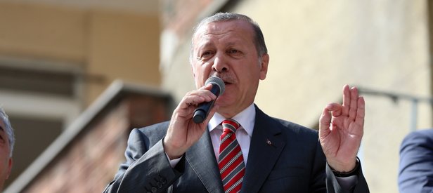 Erdoğan: AK Partide köklü bir değişime gidilecek