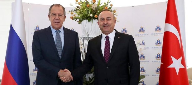 Türk askerlerine Suriye ordusu saldırdı