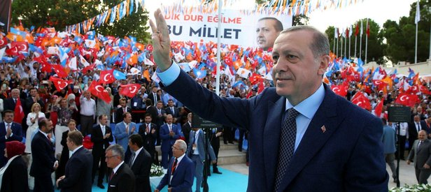 Erdoğan Merkel ve avanesine haddini bildirdi
