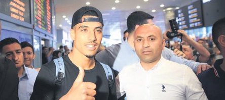 Nabil Dirar sağ beke!