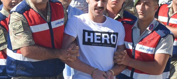 Korkudan kamikaze eylem yapıyorlar!