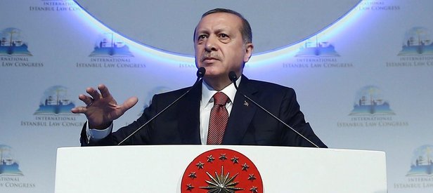 Kusura bakmayın Başikadan çıkmayacağız