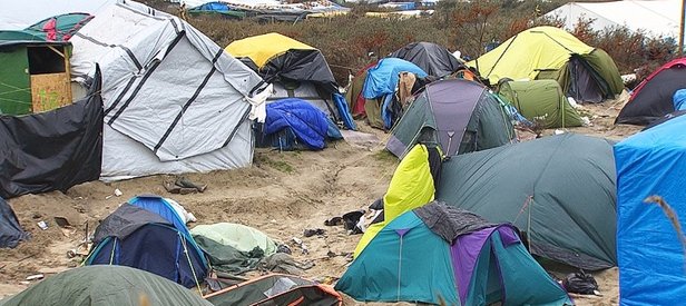 Fransadan iğrenç karar: Yemek ve duş kabinleri yasaklandı