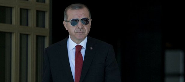 Fransız yazar: Erdoğan Batıya meydan okuyor