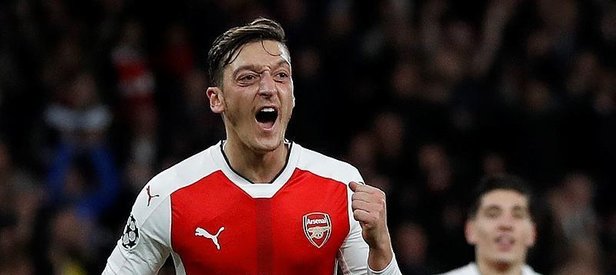 Mesut Özilden hat-trick